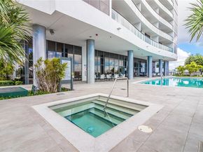 1600 NE 1st Ave 1402, Miami FL 33132