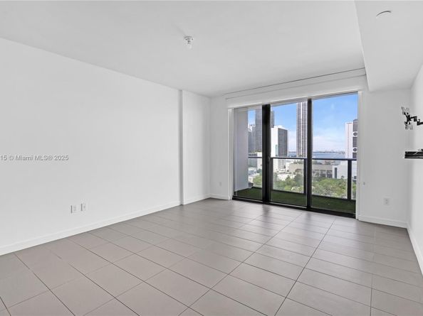 1600 NE 1st Ave 1402, Miami FL 33132