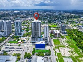 1600 NE 1st Ave 1402, Miami FL 33132