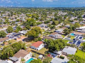 330 N 70th Ave, Hollywood FL 33024