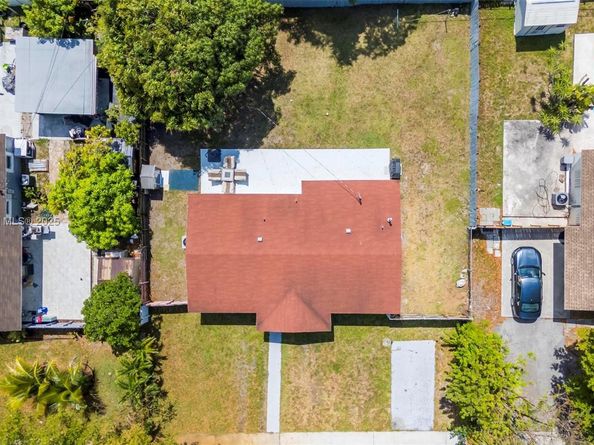 330 N 70th Ave, Hollywood FL 33024