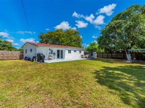 330 N 70th Ave, Hollywood FL 33024