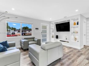 330 N 70th Ave, Hollywood FL 33024