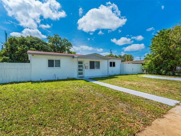 330 N 70th Ave, Hollywood FL 33024