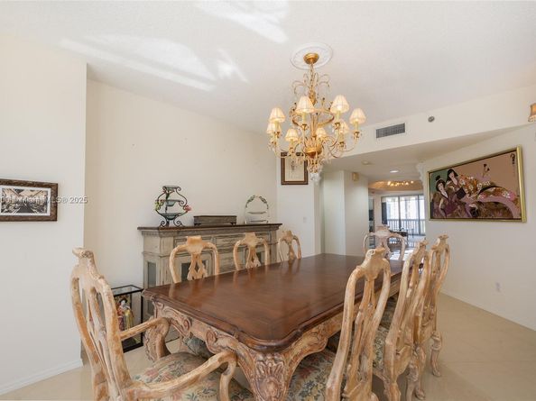 2000 Island Blvd 1109, Aventura FL 33160