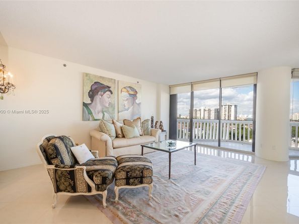 2000 Island Blvd 1109, Aventura FL 33160