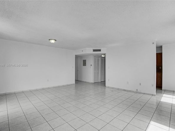 1688 West Ave 408, Miami Beach FL 33139
