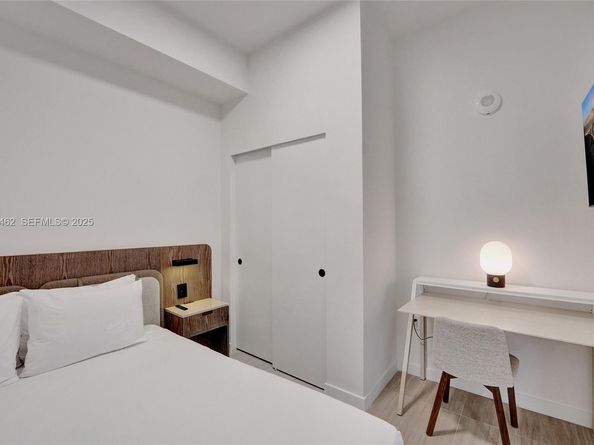 580 72nd St 1513, Miami Beach FL 33141