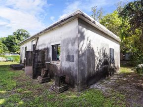 1045 NW 52nd St, Miami FL 33127