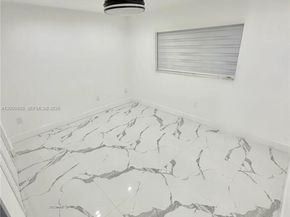 1100 W 35th St 4, Hialeah FL 33012