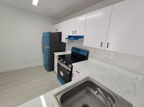 12545 NW 11th Way 206, Miami FL 33182