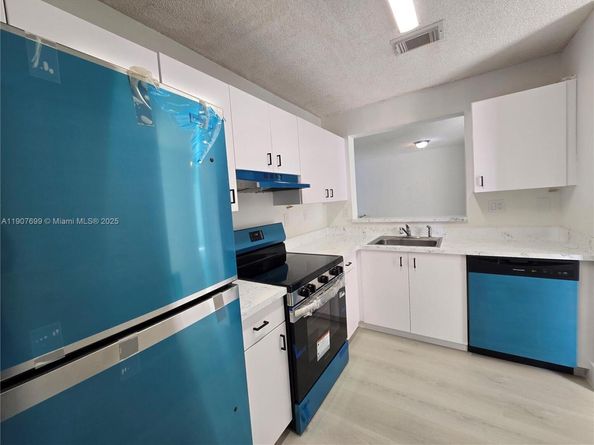 12545 NW 11th Way 206, Miami FL 33182