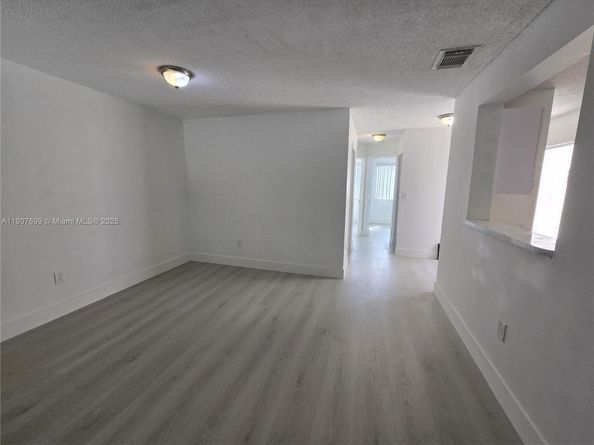 12545 NW 11th Way 206, Miami FL 33182