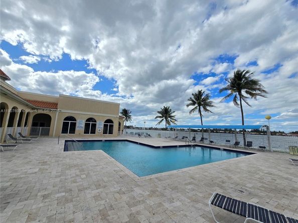 12545 NW 11th Way 206, Miami FL 33182