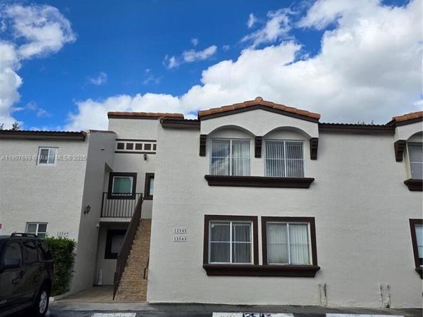 12545 NW 11th Way 206, Miami FL 33182