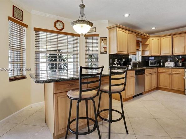 13833 NW 22nd St, Sunrise FL 33323