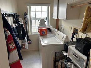 13833 NW 22nd St, Sunrise FL 33323