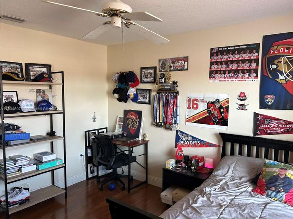 13833 NW 22nd St, Sunrise FL 33323