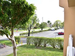 9321 Sunrise Lakes Blvd 201, Sunrise FL 33322