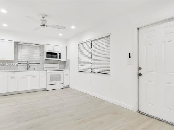 1956 Madison St, Hollywood FL 33020