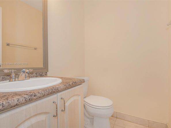 880 NW 110th Ave, Coral Springs FL 33071