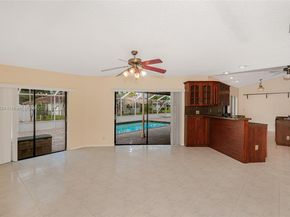 880 NW 110th Ave, Coral Springs FL 33071