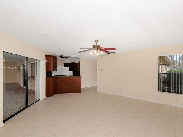 880 NW 110th Ave, Coral Springs FL 33071