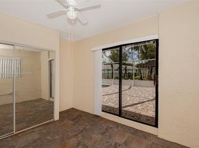 880 NW 110th Ave, Coral Springs FL 33071