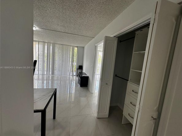 7051 Environ Blvd 431, Lauderhill FL 33319