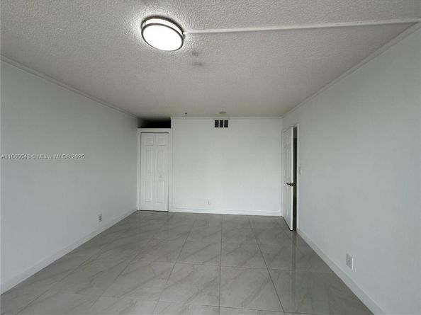 7051 Environ Blvd 431, Lauderhill FL 33319
