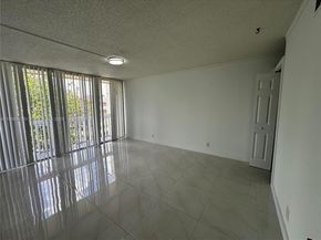 7051 Environ Blvd 431, Lauderhill FL 33319