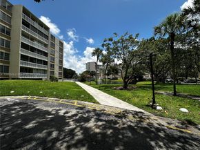 7051 Environ Blvd 431, Lauderhill FL 33319