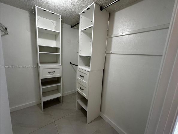 7051 Environ Blvd 431, Lauderhill FL 33319