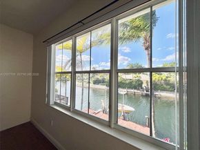 1141 Waterside Ln, Hollywood FL 33019