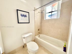 1141 Waterside Ln, Hollywood FL 33019