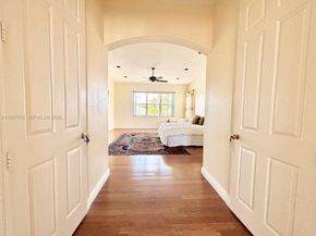 1141 Waterside Ln, Hollywood FL 33019