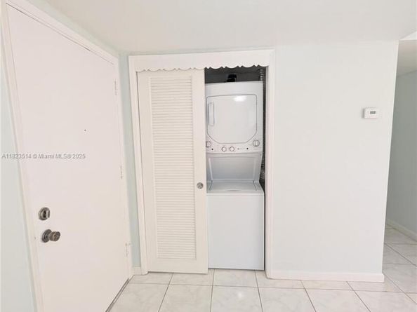14901 SW 4th St 9A, Pembroke Pines FL 33027