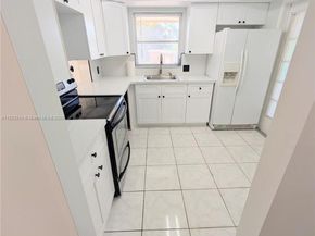 14901 SW 4th St 9A, Pembroke Pines FL 33027