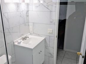 14901 SW 4th St 9A, Pembroke Pines FL 33027