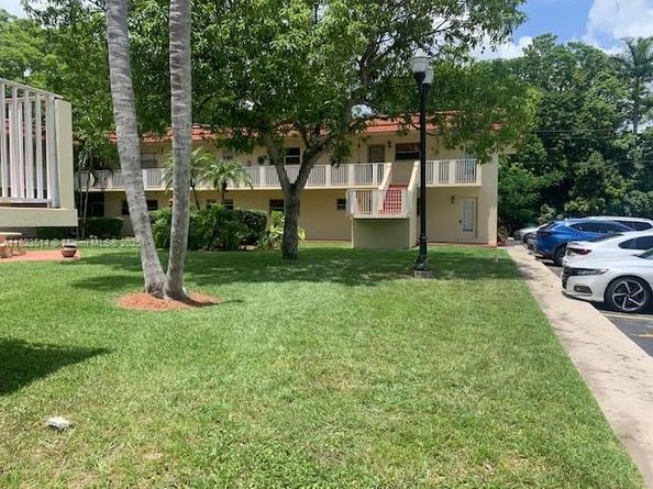 14901 SW 4th St 9A, Pembroke Pines FL 33027