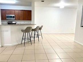 10620 NW 88th St 205, Doral FL 33178