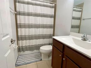 10620 NW 88th St 205, Doral FL 33178