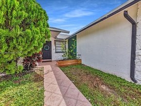 4916 NW 92nd Ave, Sunrise FL 33351