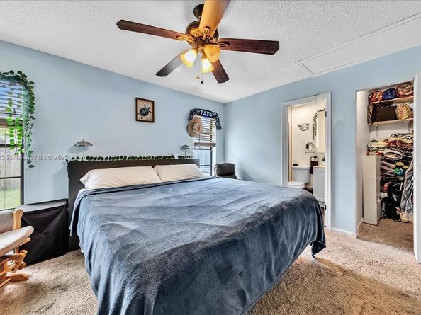 4916 NW 92nd Ave, Sunrise FL 33351