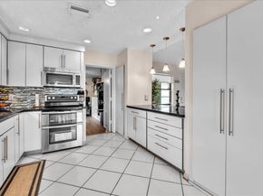 4916 NW 92nd Ave, Sunrise FL 33351