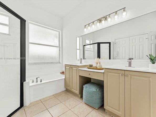 5060 SW 163rd Ave, Miramar FL 33027