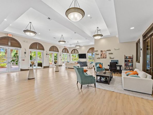 5060 SW 163rd Ave, Miramar FL 33027