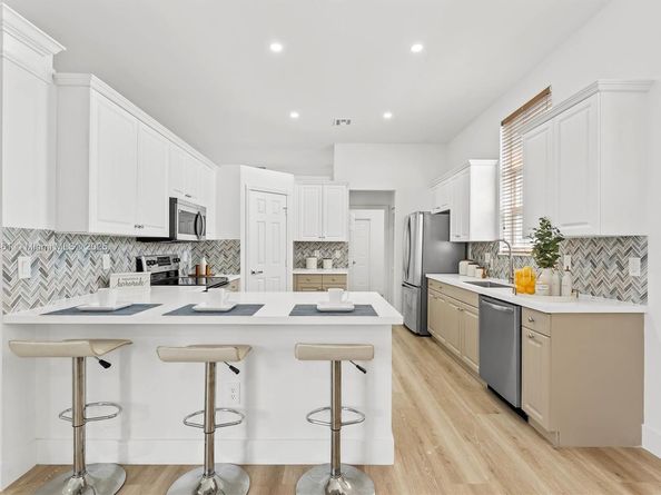 5060 SW 163rd Ave, Miramar FL 33027