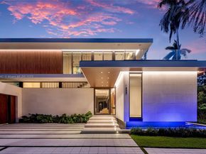 1800 W 27th St, Miami Beach FL 33140