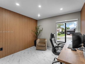 15465 SW 114 St, Miami FL 33196